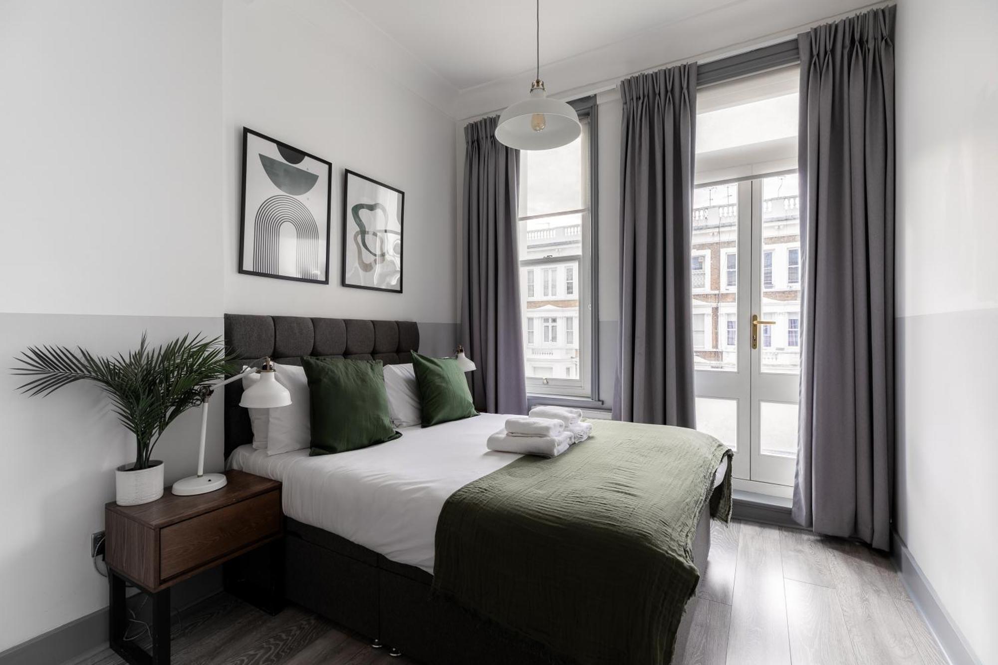 Modern Kensington Apartments London Exterior photo