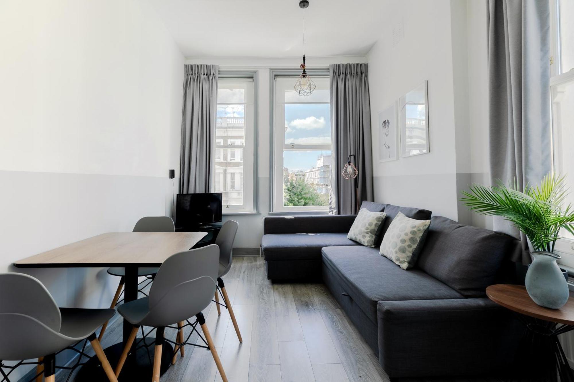 Modern Kensington Apartments London Exterior photo