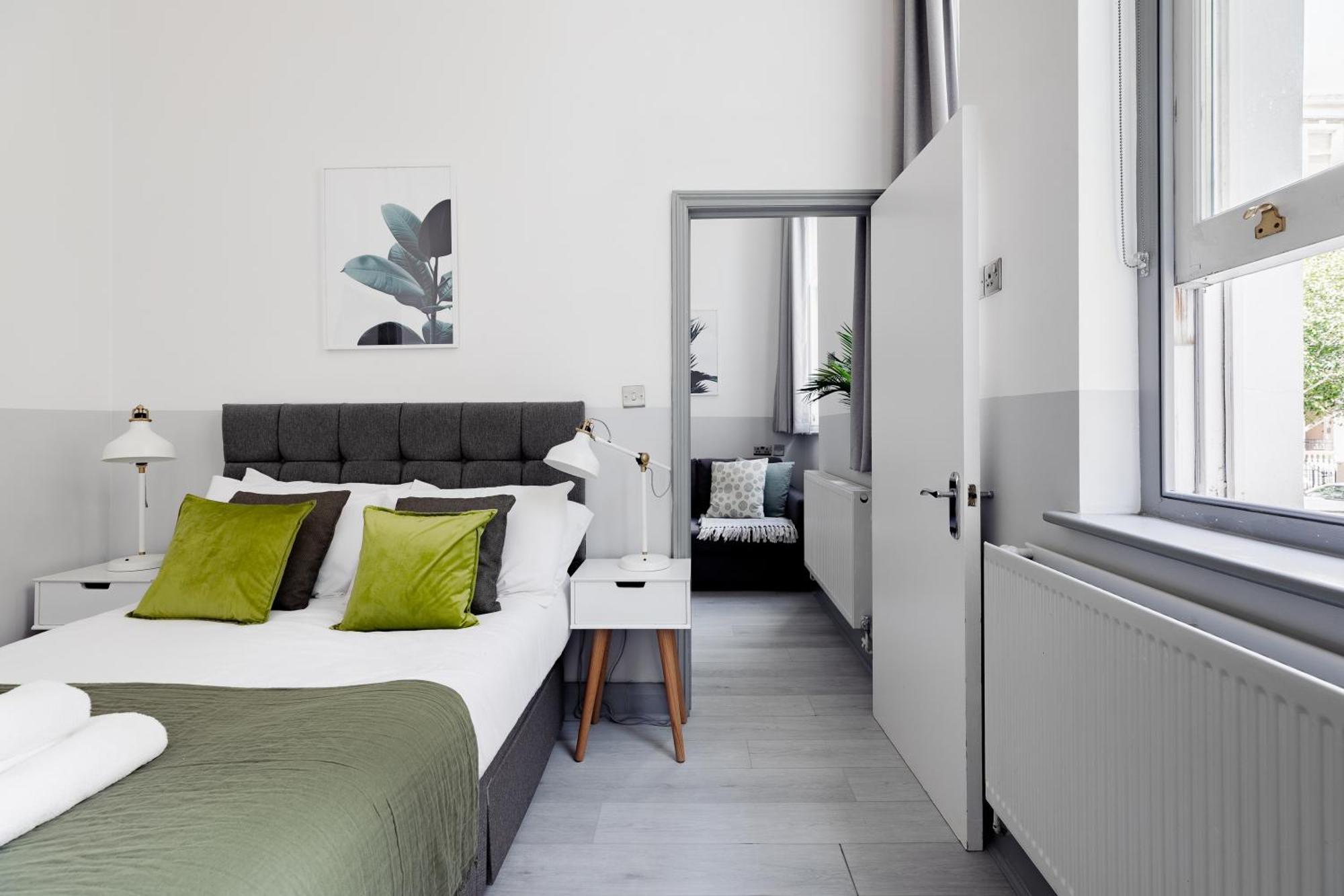 Modern Kensington Apartments London Exterior photo